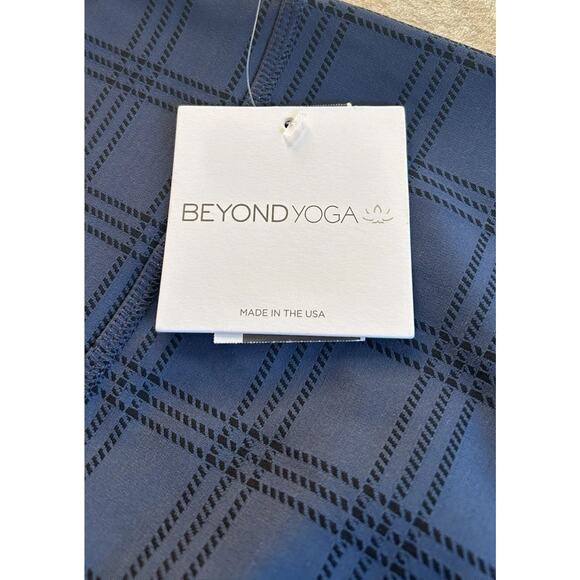 Beyond Yoga High Waisted Midi Plaid Leggings Blue Size Large Festive Winter - Picture 5 of 9